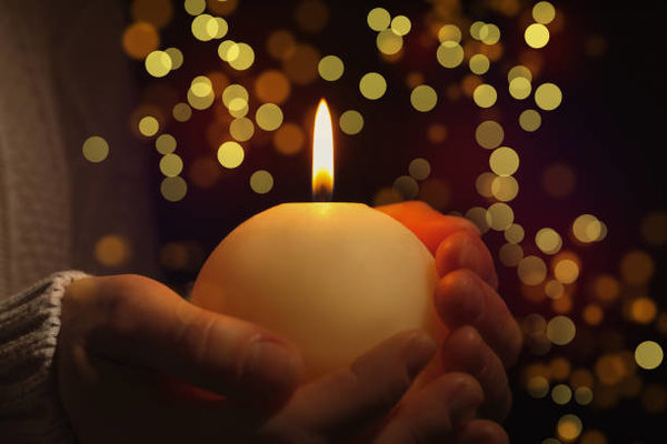 How To Honour Lost Loved Ones During The Festive Period